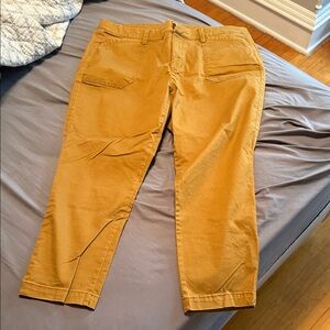 Old Navy Men's Khaki Chinos